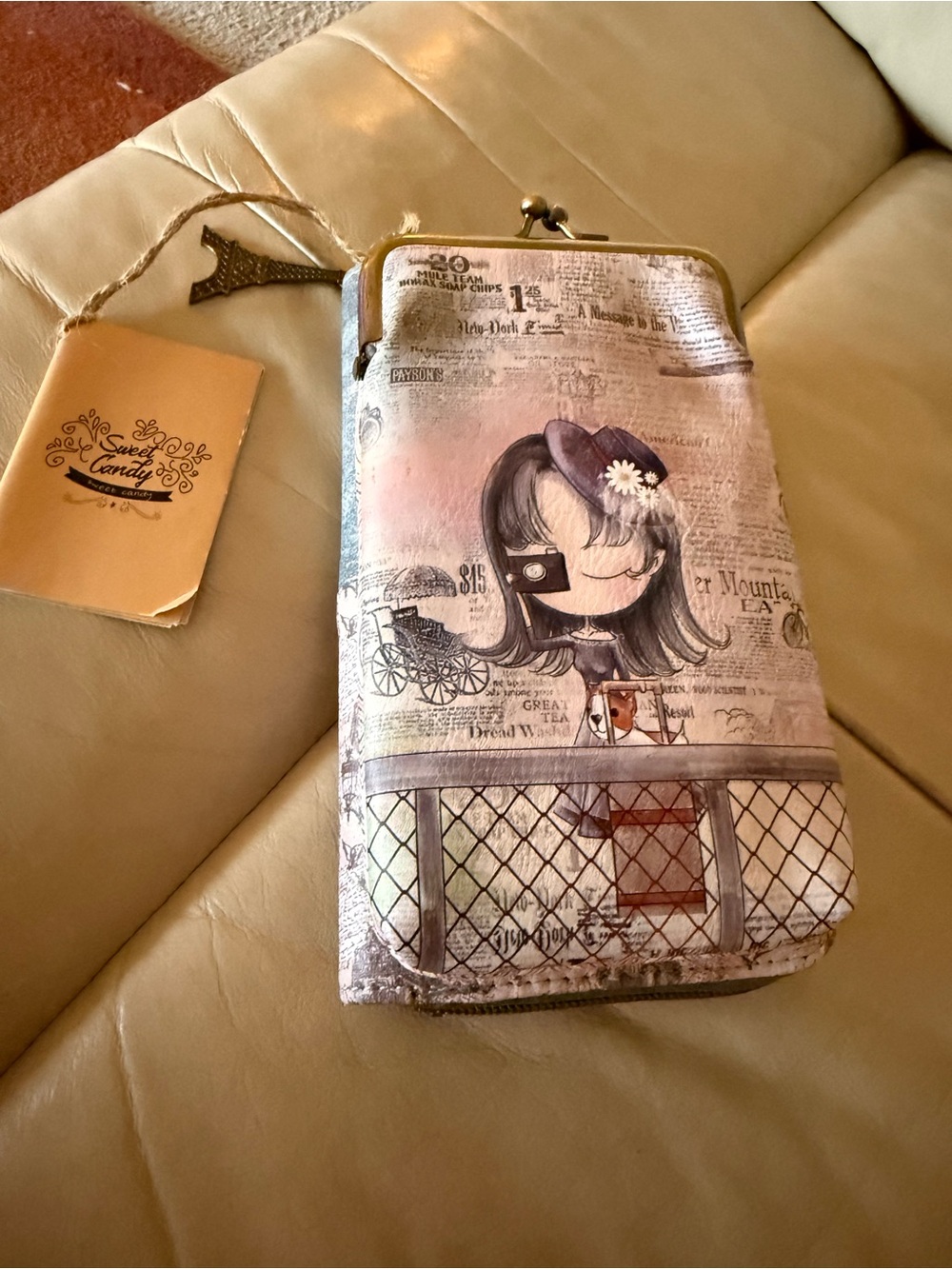 NWT Sweet Candy Paris Eiffel Tower Crossbody Wallet Organizer Kiss Lock